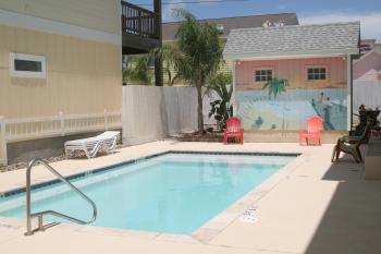 Click to enlarge image  - Summer Breeze Vacation Rental in Port Aransas, Texas from Starkey Properties  - Comnfortable Vacation Rental for a couple or a family of four!