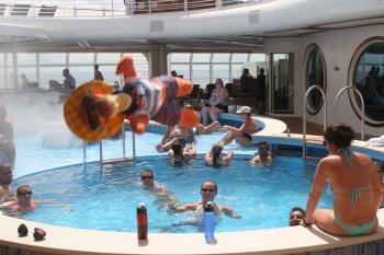  - Tigger and The Whoop-de-Dooper Loop-de-Looper Alley-Ooper Bounce on the Disney Fantasy - This famous Bounce was demonstrated on the Disney Cruise Line Fantasy for all to learn!